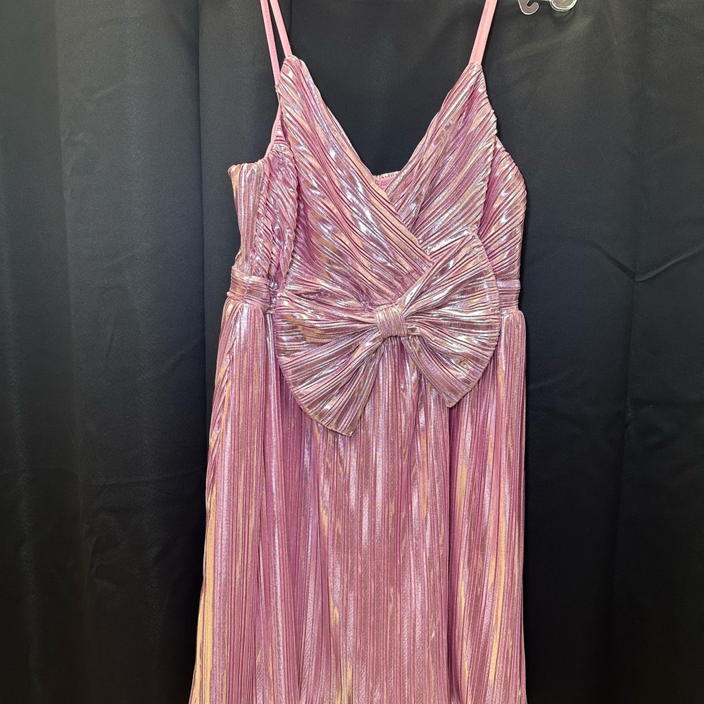 Elegant Pink Mini Dress with Bow